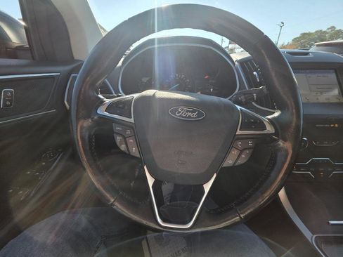 Used 2019 Ford Edge SEL w/ Cold Weather Package image 15