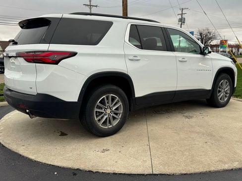 Used 2023 Chevrolet Traverse LT image 7
