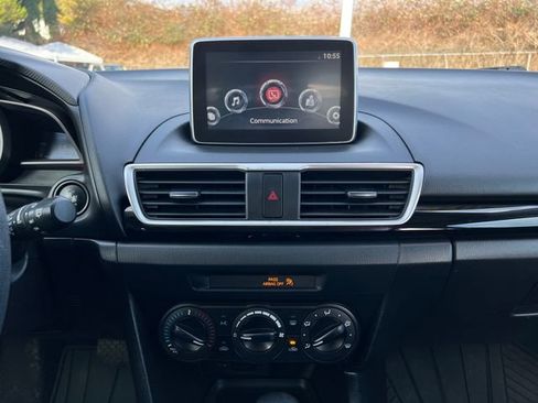 Used 2015 MAZDA MAZDA3 i Sport image 21