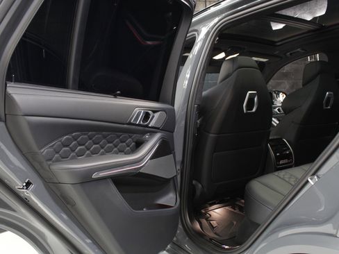 Used 2026 BMW X5 M Competition w/ Executive Package image 40