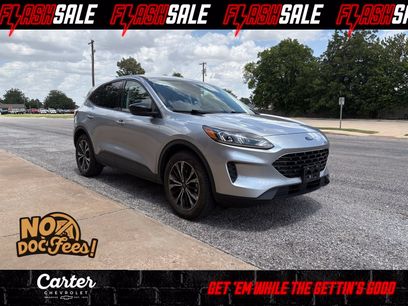 Used 2022 Ford Escape SE w/ SE Sport Appearance Package