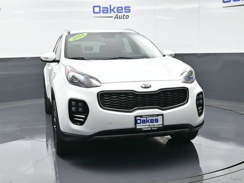 Used 2018 Kia Sportage EX w/ EX Sport Appearance Package image 3