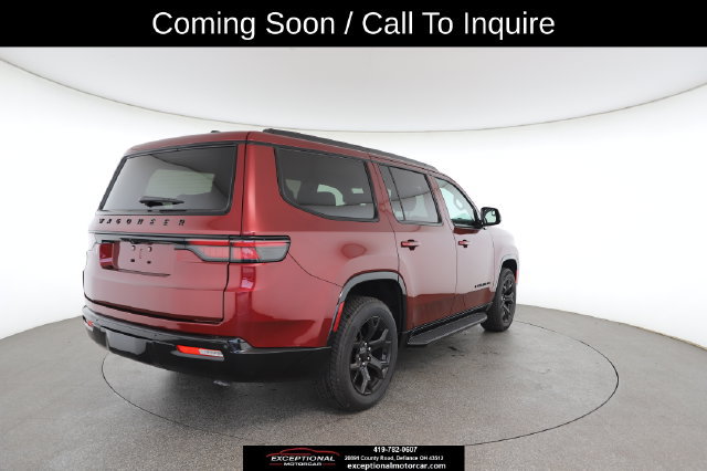 Used 2024 Jeep Wagoneer Series II AWD/4WD image 18