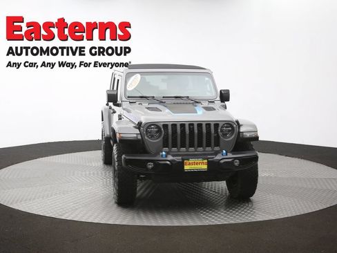 Used 2022 Jeep Wrangler Unlimited Rubicon 4xe w/ Cold Weather Group AWD/4WD image 53