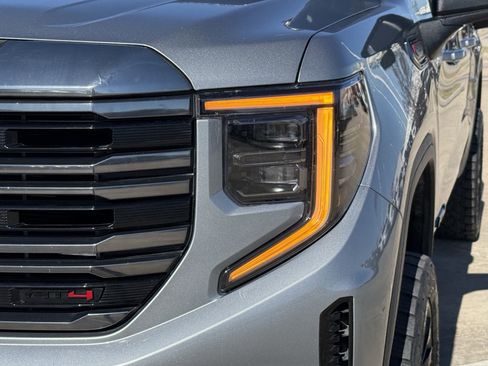 Used 2023 GMC Sierra 1500 AT4 w/ Technology Package image 11