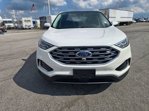 Used 2020 Ford Edge Titanium w/ Equipment Group 301A AWD/4WD image 8