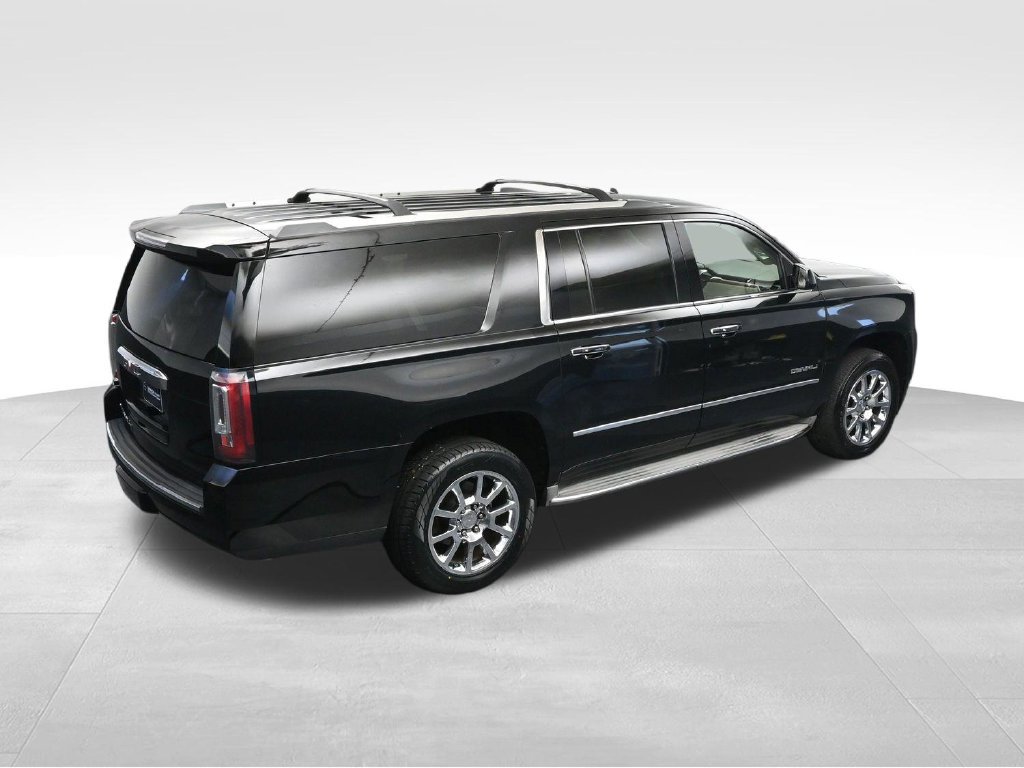 Used 2015 GMC Yukon XL Denali w/ Touring Package RWD image 36