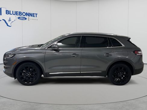 Used 2023 Lincoln Nautilus Reserve w/ Monochromatic Package FWD image 8