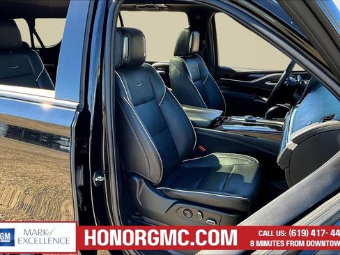 Used 2022 Cadillac Escalade ESV Sport w/ Touring Package AWD/4WD image 30