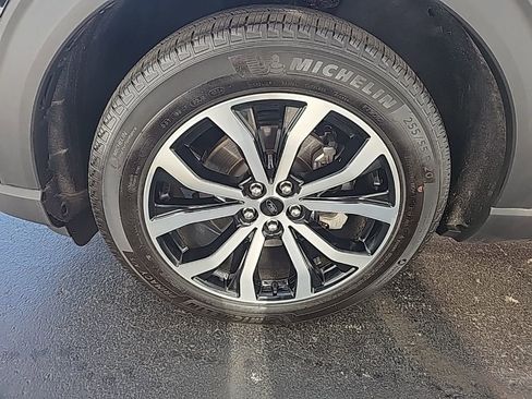 Used 2025 Ford Explorer ST-Line RWD image 8