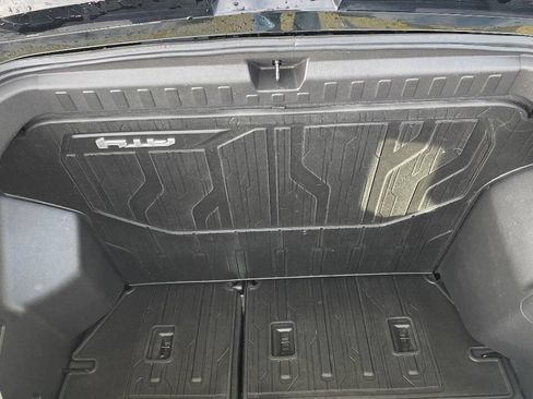 Used 2022 GMC Terrain AT4 w/ Infotainment Package II AWD/4WD image 10