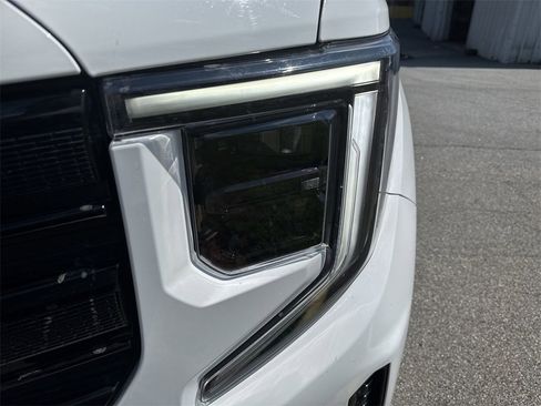 Used 2023 GMC Sierra 1500 Elevation image 10