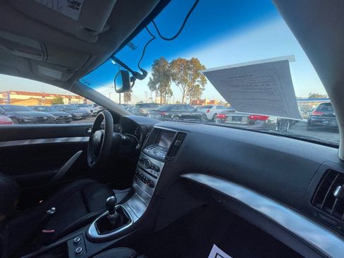 Used 2013 INFINITI G37 Sport image 12