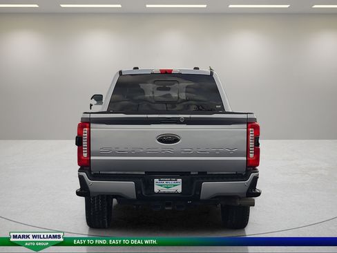 Used 2024 Ford F250 XLT w/ Black Appearance Package AWD/4WD image 5