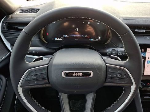 New 2026 Jeep Grand Cherokee Limited image 14