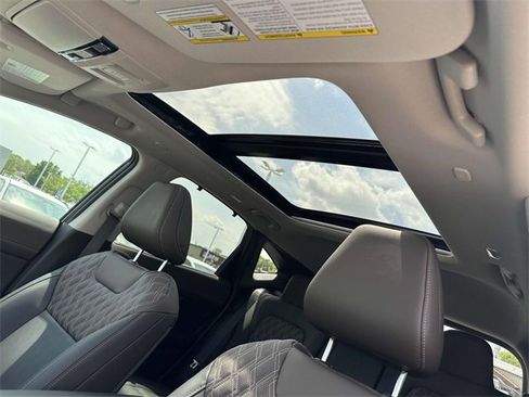 New 2025 Nissan Murano Platinum w/ Cargo Package image 17