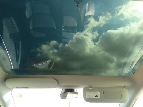 Used 2025 Tesla Model 3 Long Range image 21