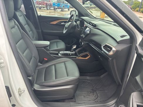 Used 2022 Chevrolet TrailBlazer ACTIV w/ Sun and Liftgate Package FWD image 19
