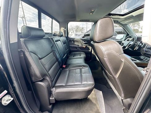 Used 2018 GMC Sierra 1500 Denali image 30