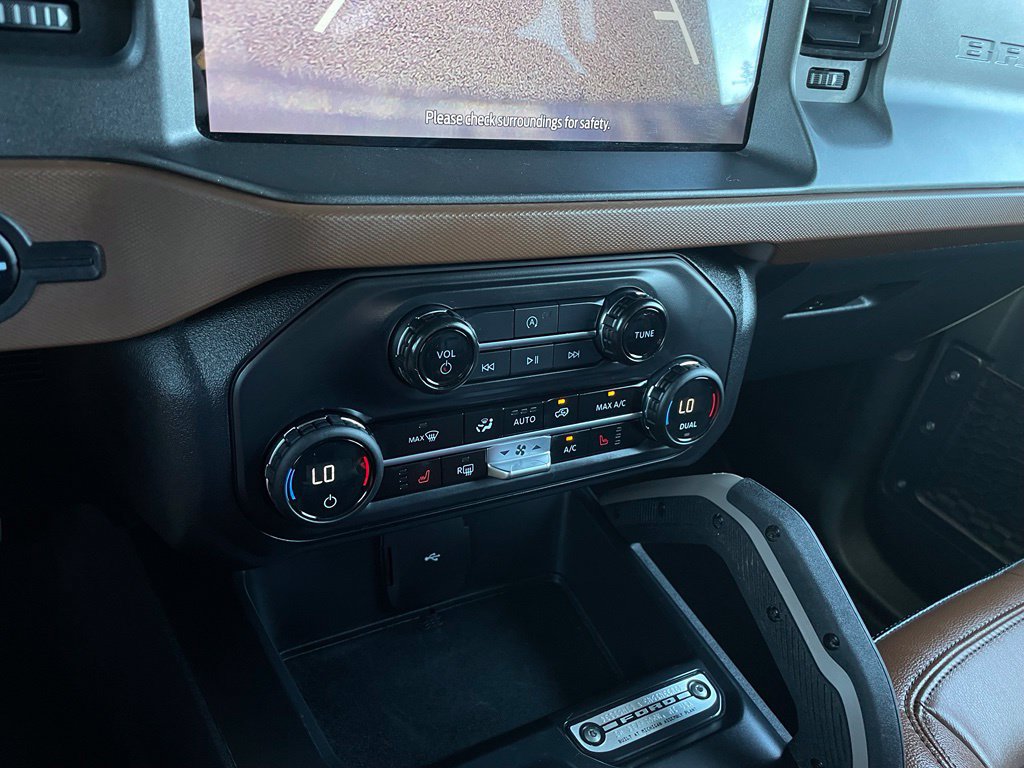 Used 2024 Ford Bronco Outer Banks AWD/4WD image 18