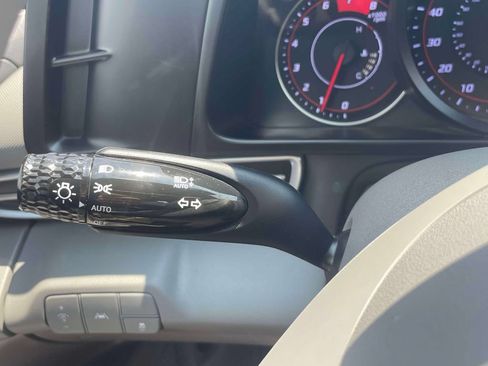 Used 2023 Hyundai Elantra SEL FWD image 23