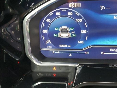 Used 2024 Chevrolet Silverado 2500 LT image 16