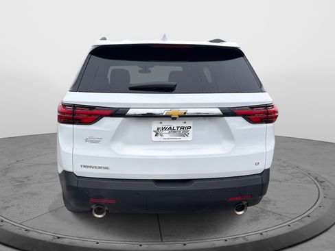 Used 2023 Chevrolet Traverse LT image 7