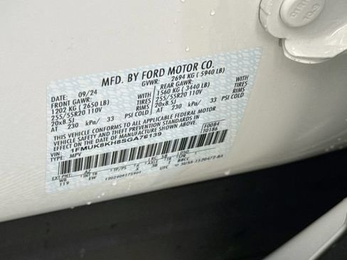 Certified 2025 Ford Explorer ST-Line AWD/4WD image 35