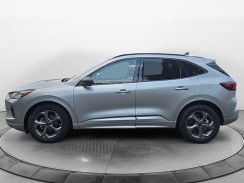 Used 2023 Ford Escape ST-Line w/ Tech Pack #1 FWD image 2