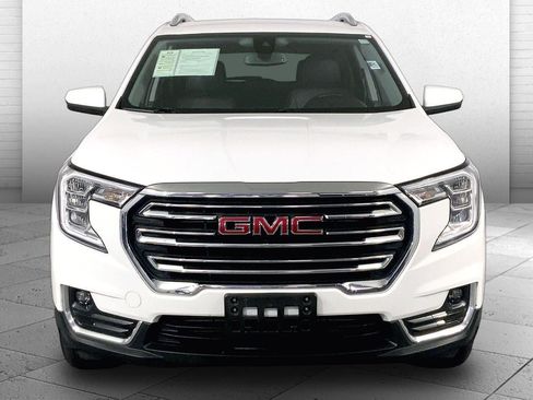 Used 2024 GMC Terrain SLT AWD/4WD image 2