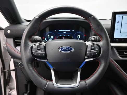 Certified 2025 Ford Explorer ST-Line w/ Premium Package image 18