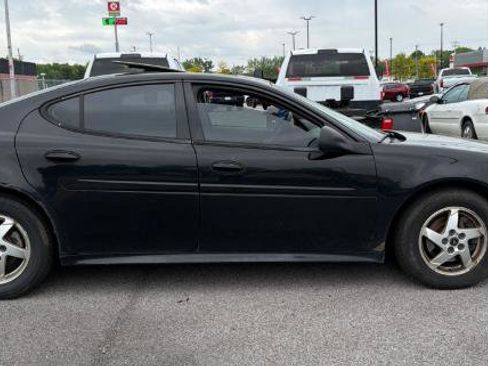 Used 2004 Pontiac Grand Prix GT2 w/ Leather Trim Pkg FWD image 4