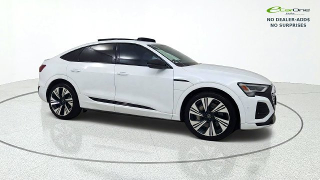 Used 2024 Audi Q8 e-tron Prestige w/ Prestige Package AWD/4WD image 10
