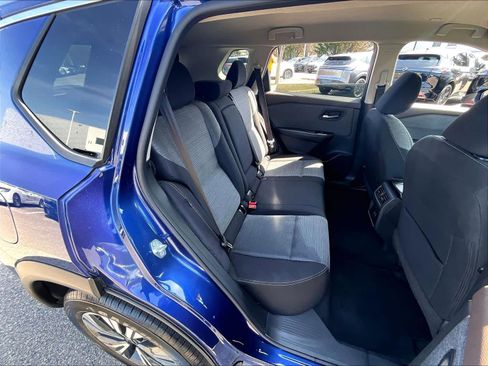 Certified 2023 Nissan Rogue SV image 16