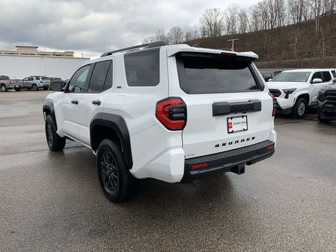 Used 2025 Toyota 4Runner SR5 image 6
