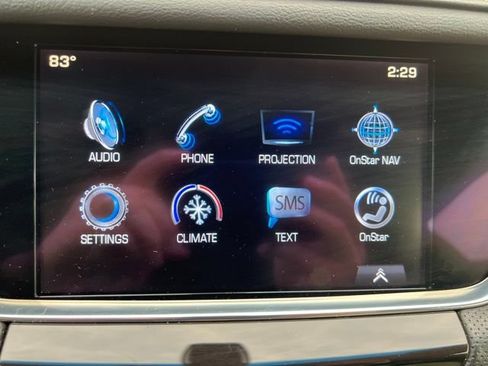 Used 2017 Cadillac XT5 FWD image 23