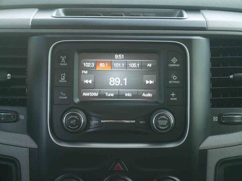 Used 2017 RAM 2500 Tradesman w/ Chrome Appearance Group AWD/4WD image 5