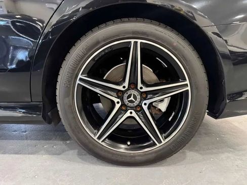 Used 2017 Mercedes-Benz E 300 image 24