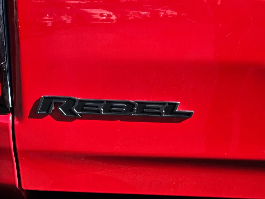 Used 2019 RAM 1500 Rebel AWD/4WD image 10