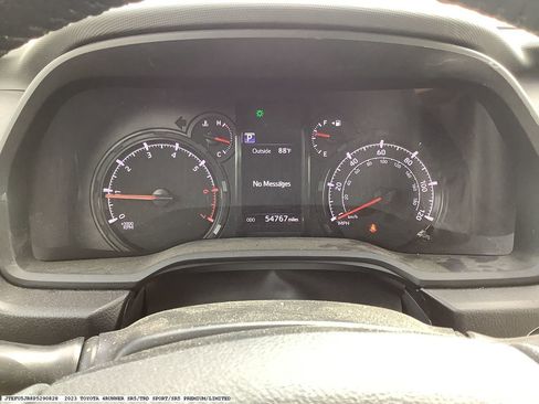 Used 2023 Toyota 4Runner SR5 Premium w/ Moonroof Package RWD image 16