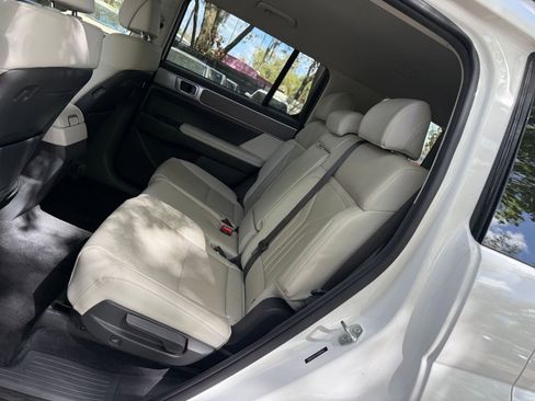 Used 2025 Hyundai Santa Fe SEL image 35