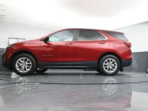 Used 2023 Chevrolet Equinox LT image 31