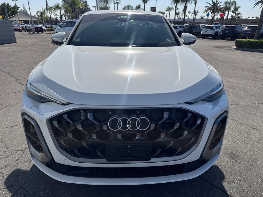 Used 2025 Audi Q5 Premium Plus w/ Premium Plus AWD/4WD image 6