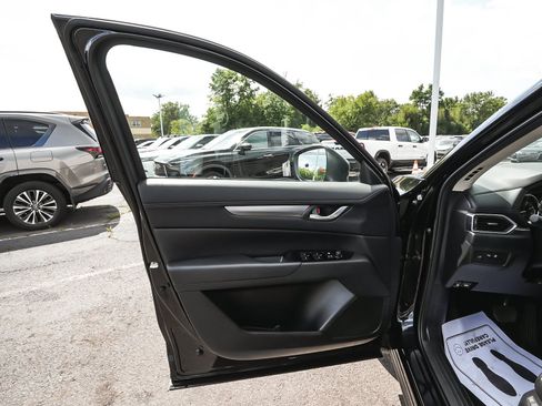 Used 2024 MAZDA CX-5 AWD 2.5 S w/ Preferred Package image 11