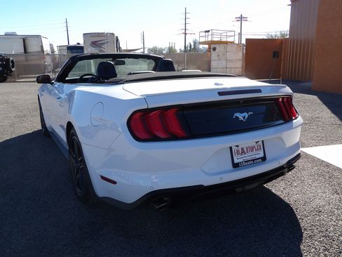 Used 2020 Ford Mustang Premium image 10