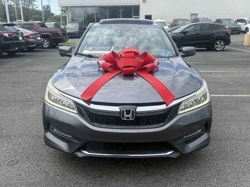 Used 2016 Honda Accord Touring image 34
