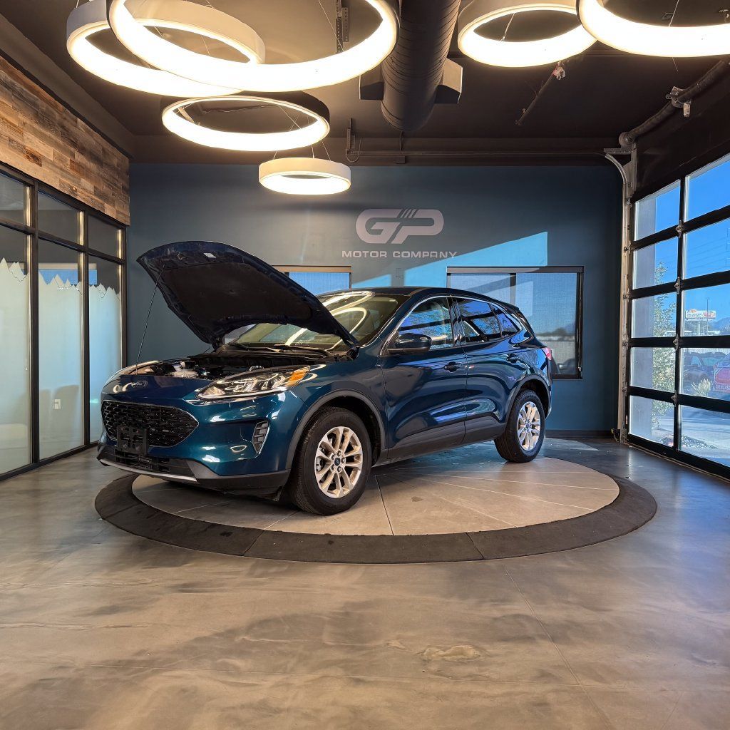 Used 2020 Ford Escape SE AWD/4WD image 24