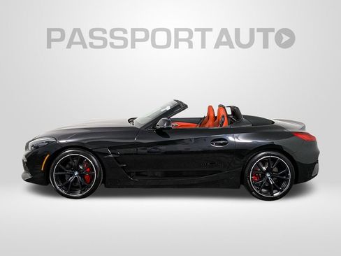 Used 2024 BMW Z4 M40i w/ Premium Package image 3