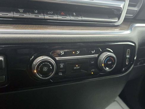 Used 2024 Chevrolet Silverado 3500 LT image 19