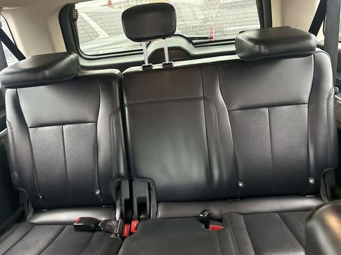 Used 2024 Ford Expedition Max XLT image 21